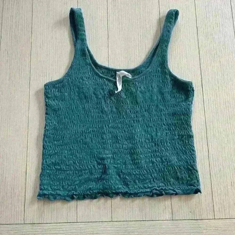 Blue/ green Aeropostale Sabrina carpenter collection tank top size medium